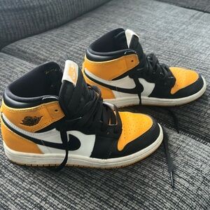 Jordan 1 Retro OG High Yellow Ochre - FD1437-701 size 2Y